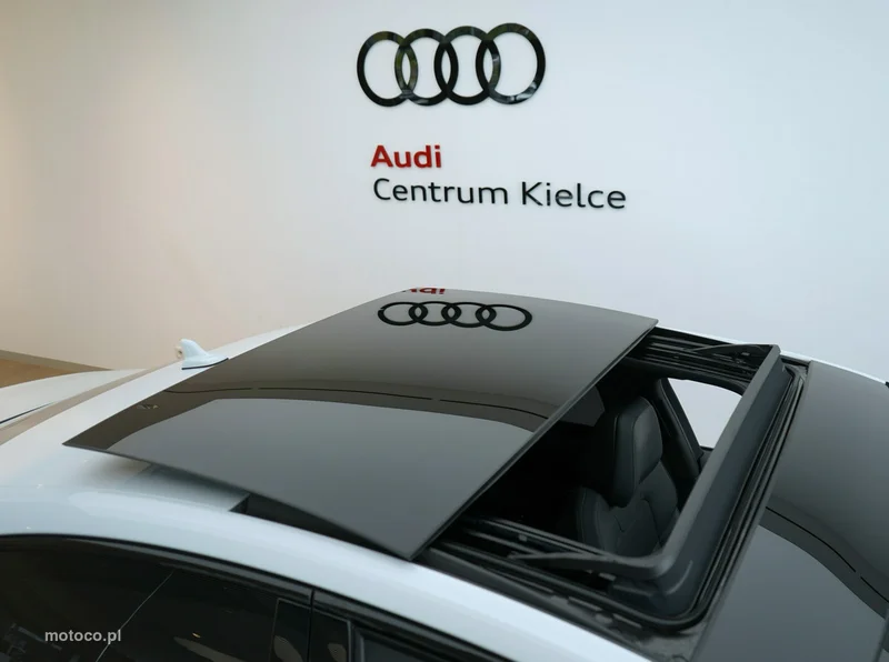 Audi A8 D5 11