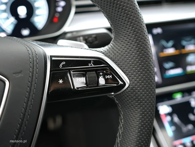 Audi A8 D5 16