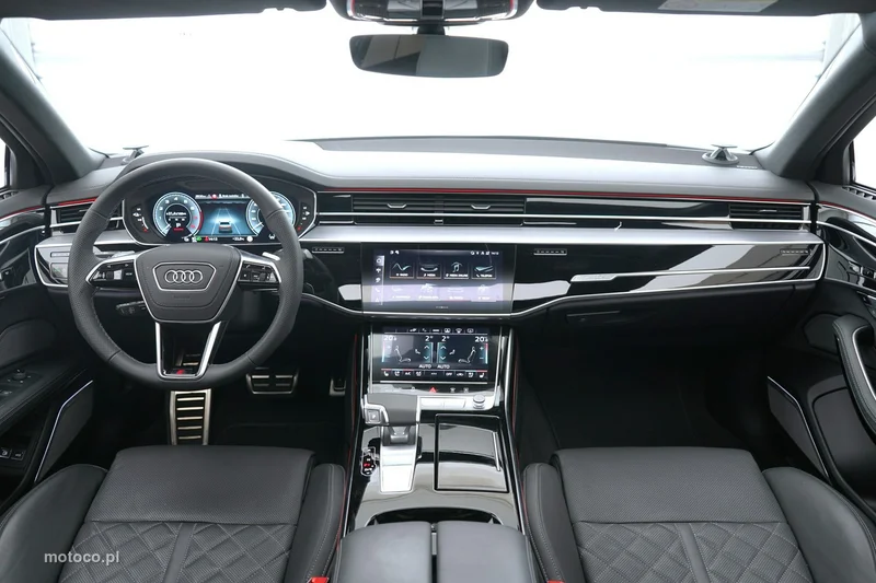 Audi A8 D5 26