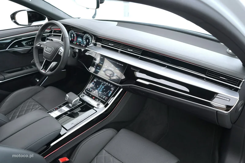 Audi A8 D5 27