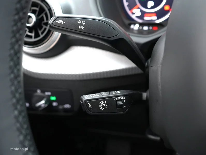 Audi Q2 15