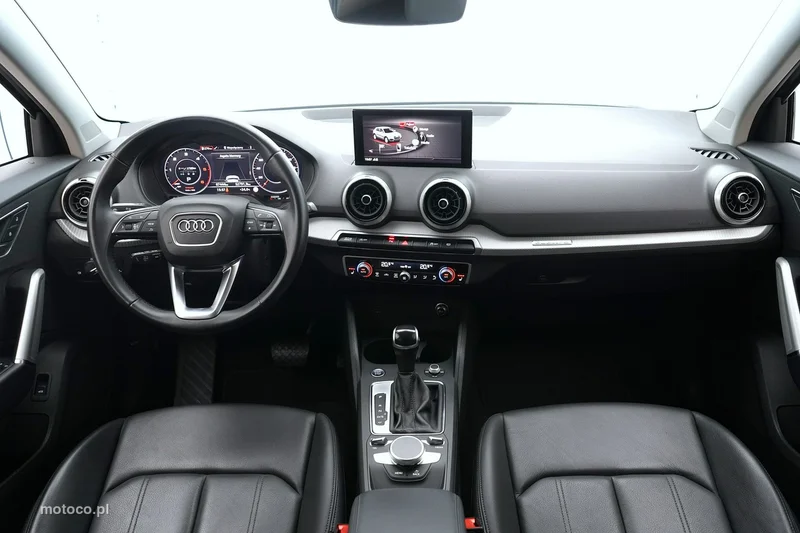 Audi Q2 24
