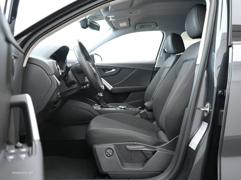 Audi Q2 15