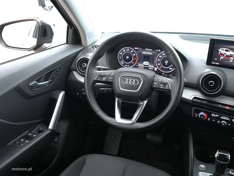 Audi Q2 25