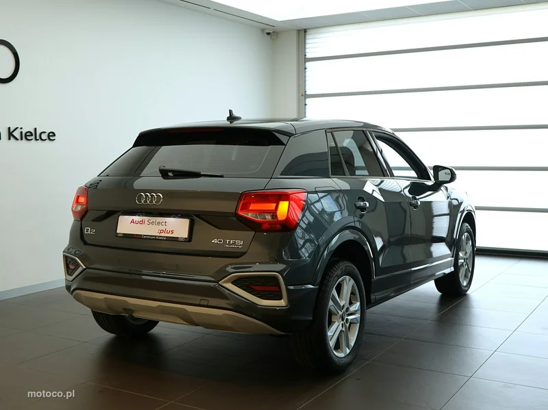 Audi Q2 4