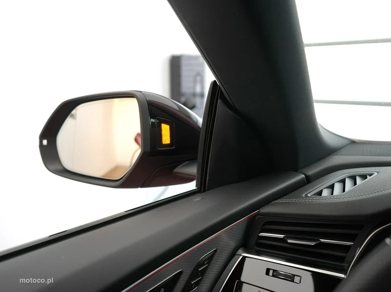 Audi Q8 4M 25