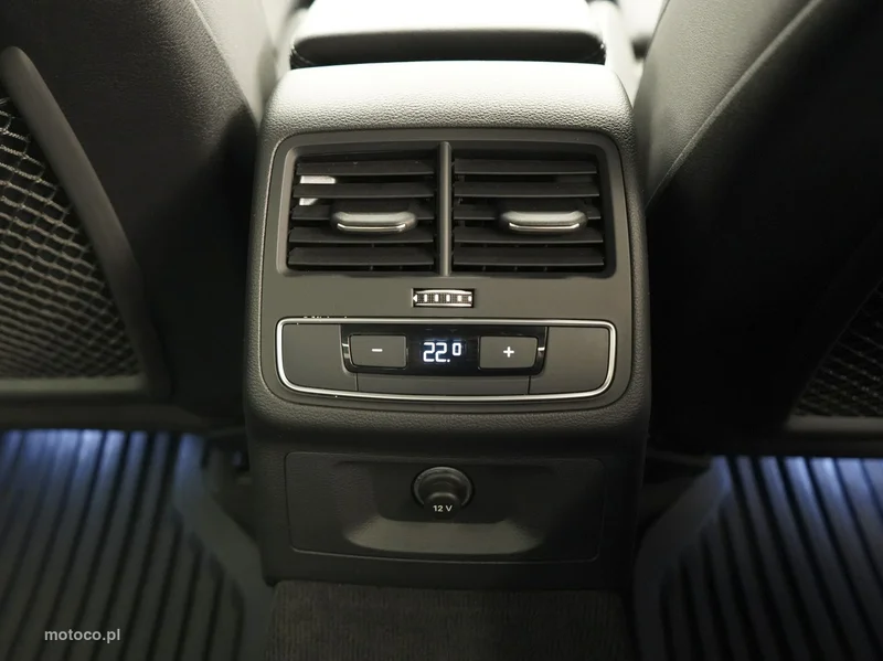Audi A4 B9 24