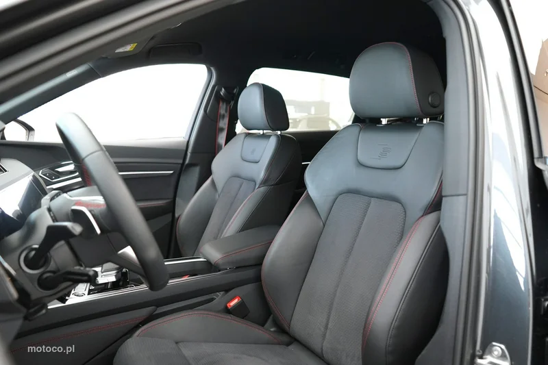 Audi Q8 e-tron 12