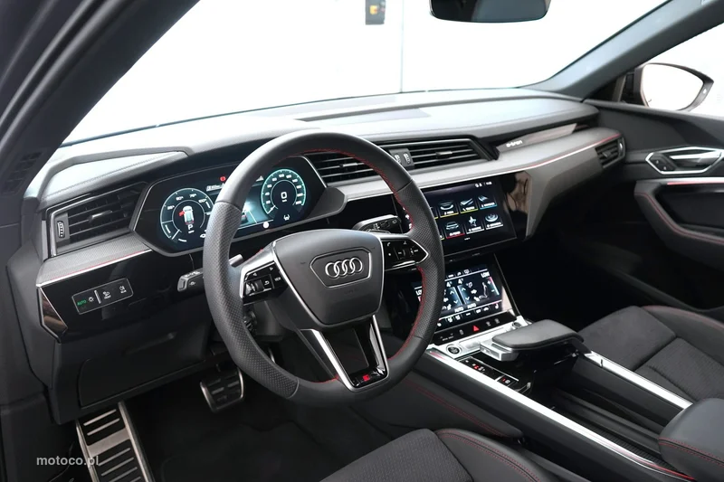Audi Q8 e-tron 14