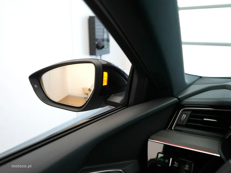 Audi Q8 e-tron 21