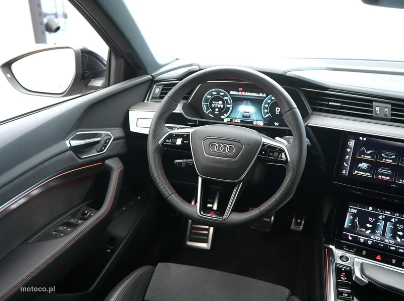 Audi Q8 e-tron 22