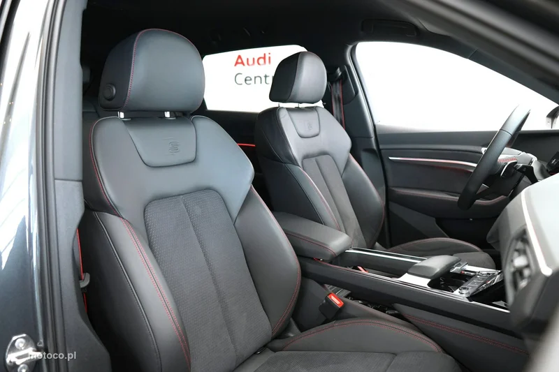 Audi Q8 e-tron 26