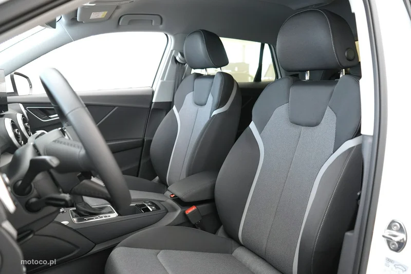 Audi Q2 12