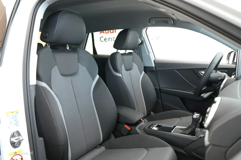 Audi Q2 25