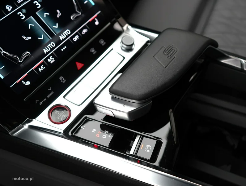 Audi e-tron 15