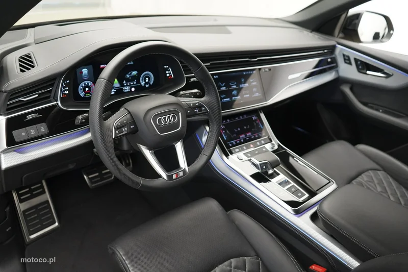 Audi Q8 4M 18