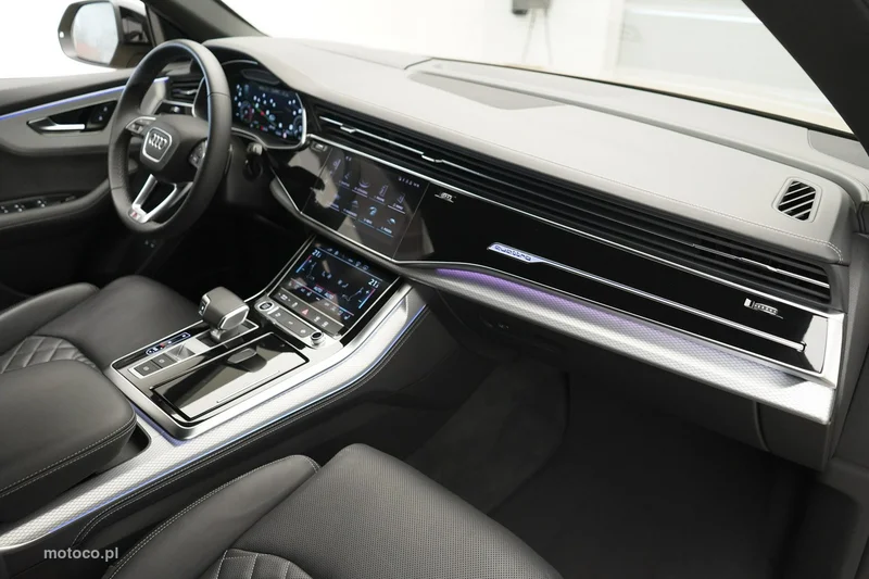 Audi Q8 4M 30