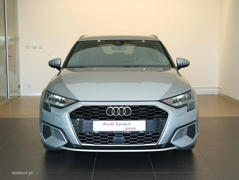 Audi A3 8Y 6