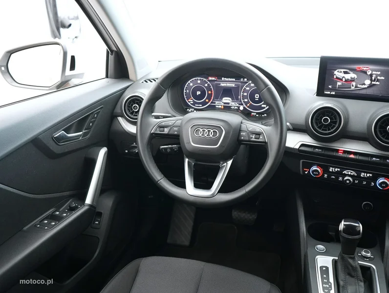 Audi Q2 24