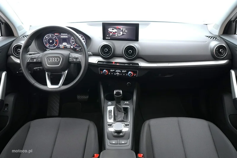 Audi Q2 25