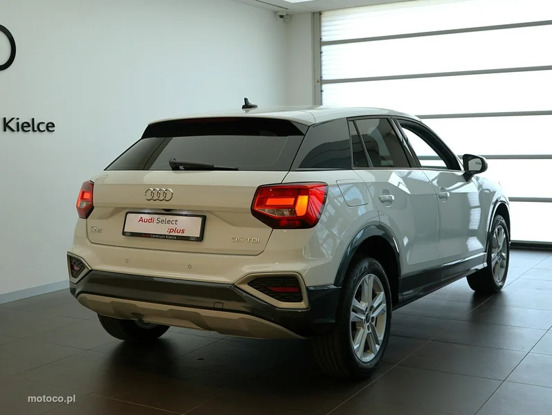 Audi Q2 4