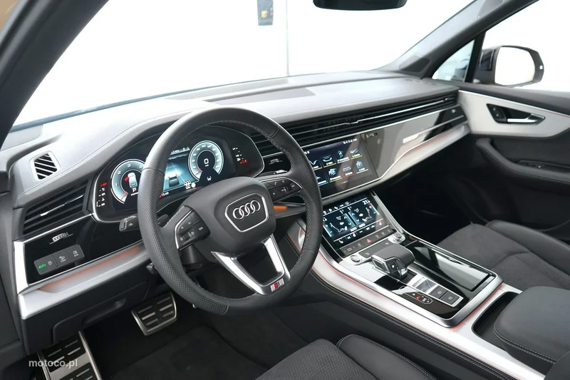 Audi Q7 4M 16