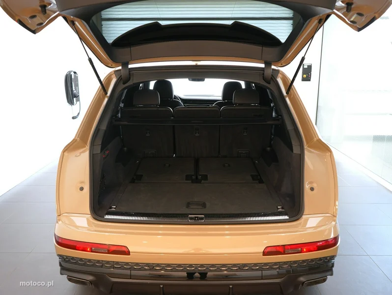 Audi Q7 4M 9