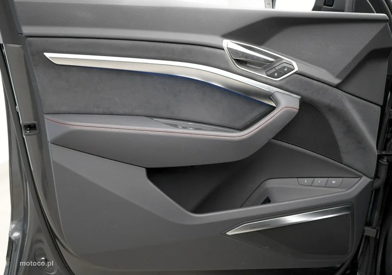 Audi Q8 e-tron 13