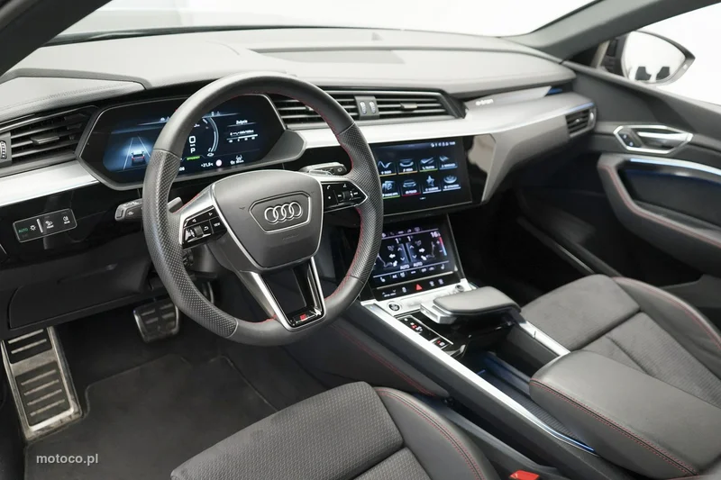 Audi Q8 e-tron 17
