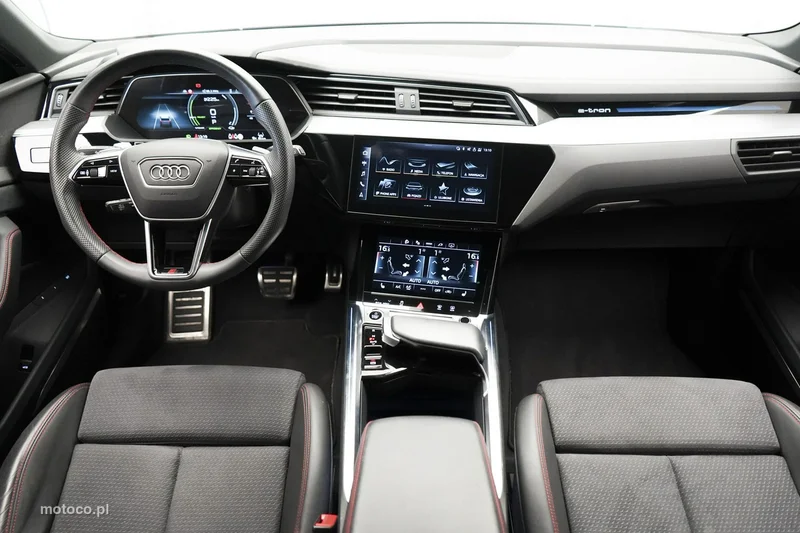 Audi Q8 e-tron 18
