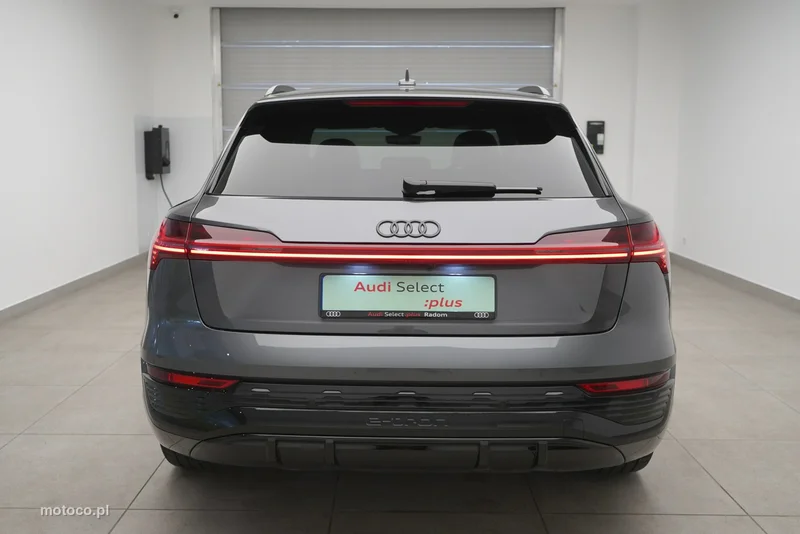 Audi Q8 e-tron 3