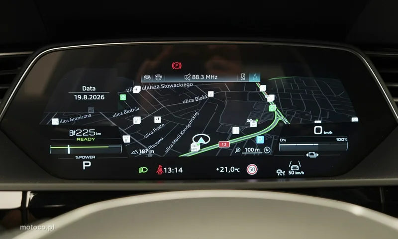 Audi Q8 e-tron 23