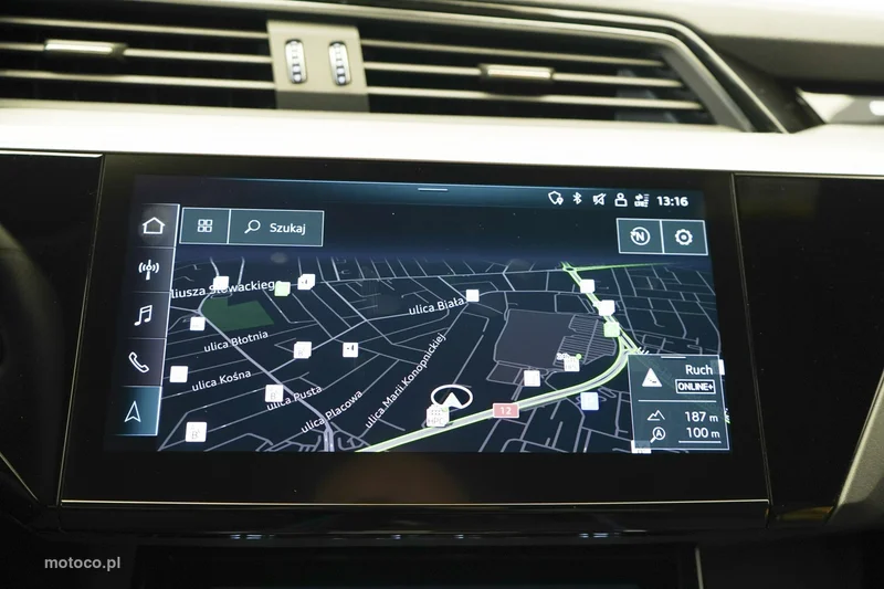 Audi Q8 e-tron 28