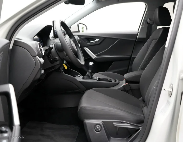 Audi Q2 13