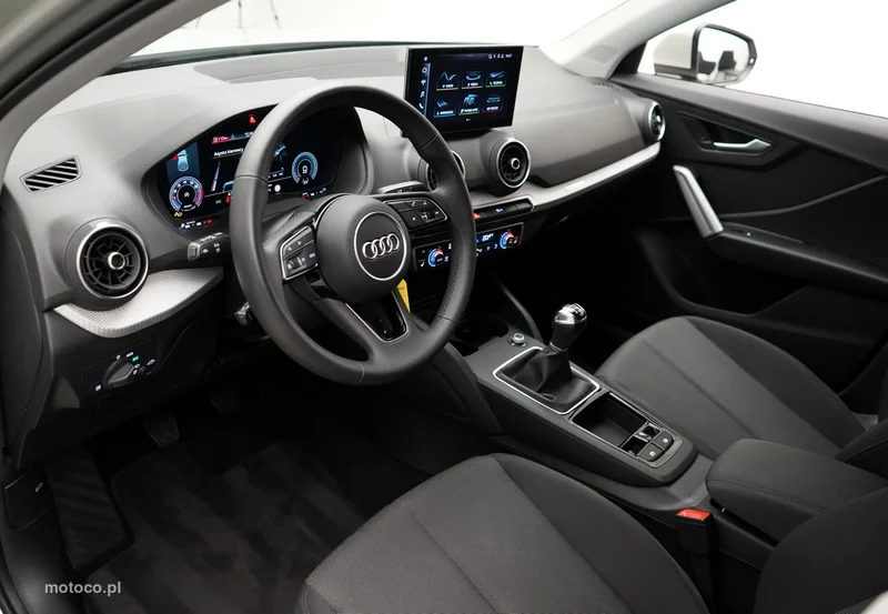 Audi Q2 14
