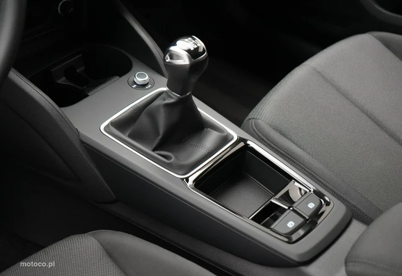 Audi Q2 15