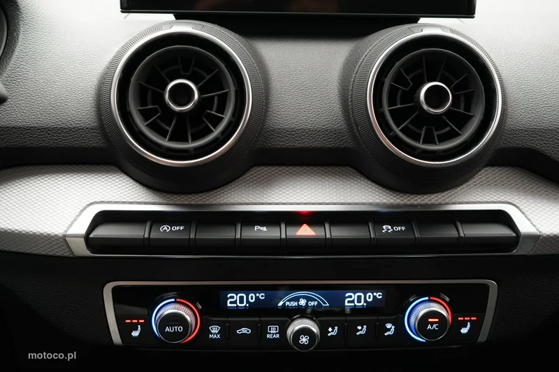 Audi Q2 24