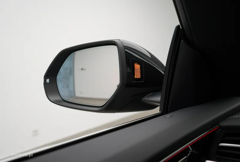 Audi Q8 4M 18