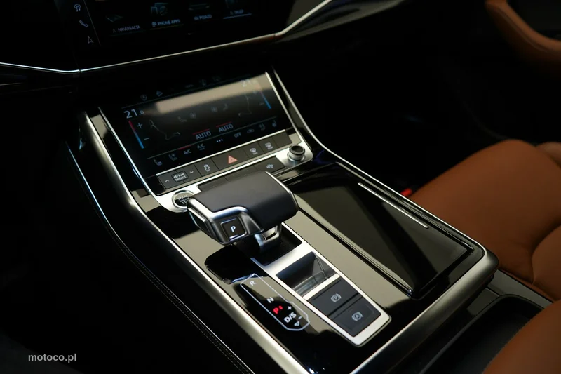 Audi Q8 4M 23