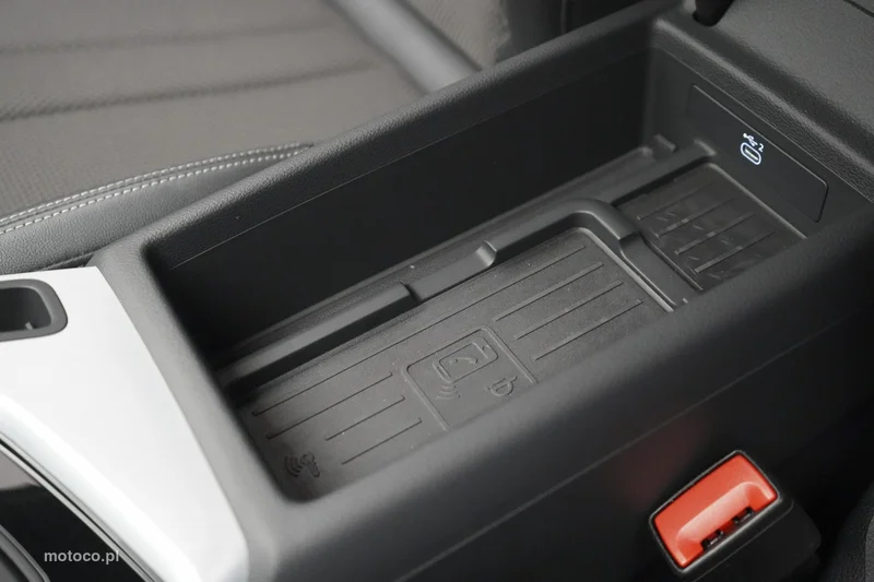 Audi A4 B9 15