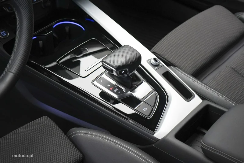 Audi A4 B9 16