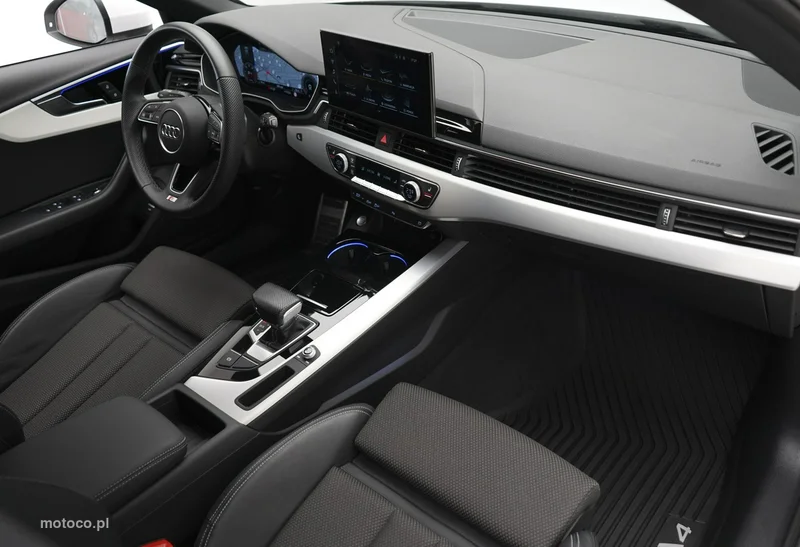 Audi A4 B9 28