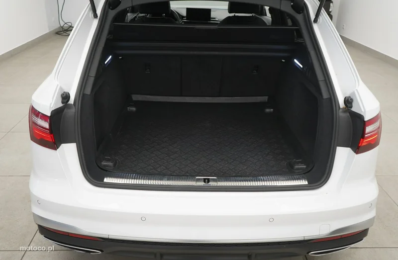 Audi A4 B9 9