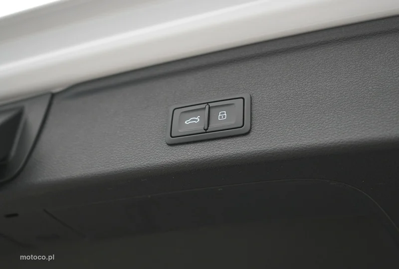 Audi A4 B9 10