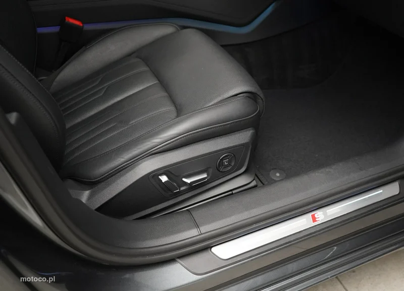 Audi A6 C8 29