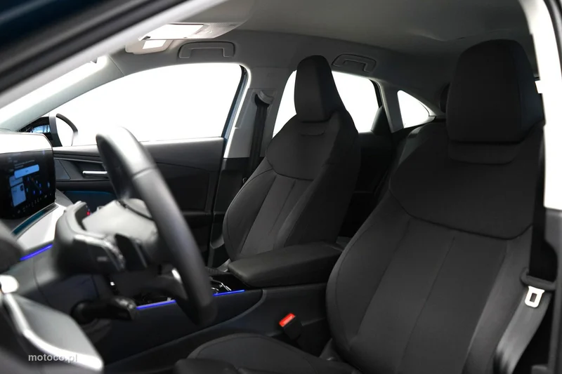 Audi Q3 F3 21