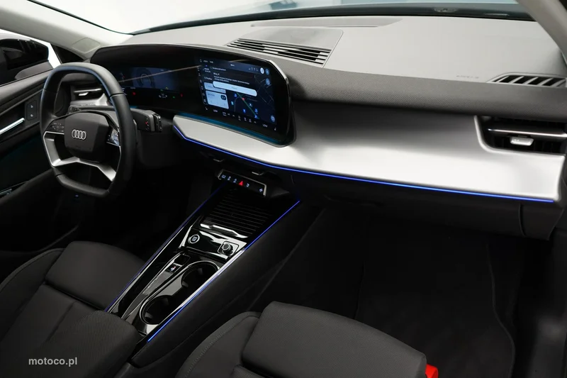 Audi Q3 F3 26