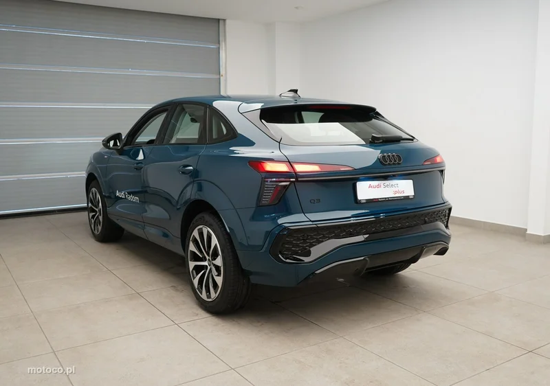 Audi Q3 F3 7