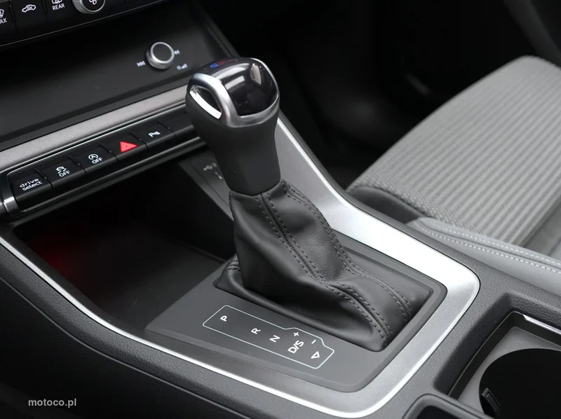 Audi Q3 F3 17