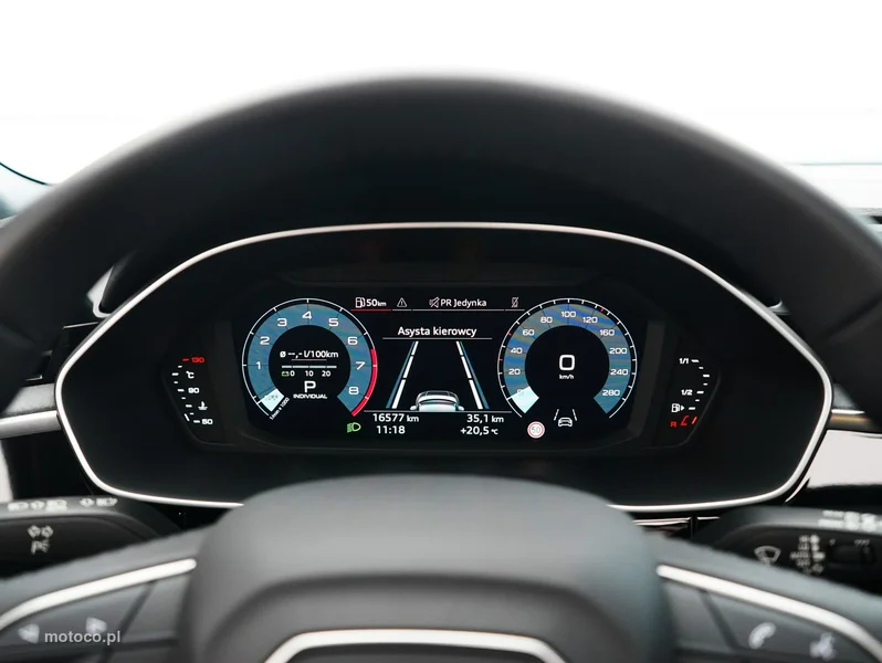 Audi Q3 F3 20